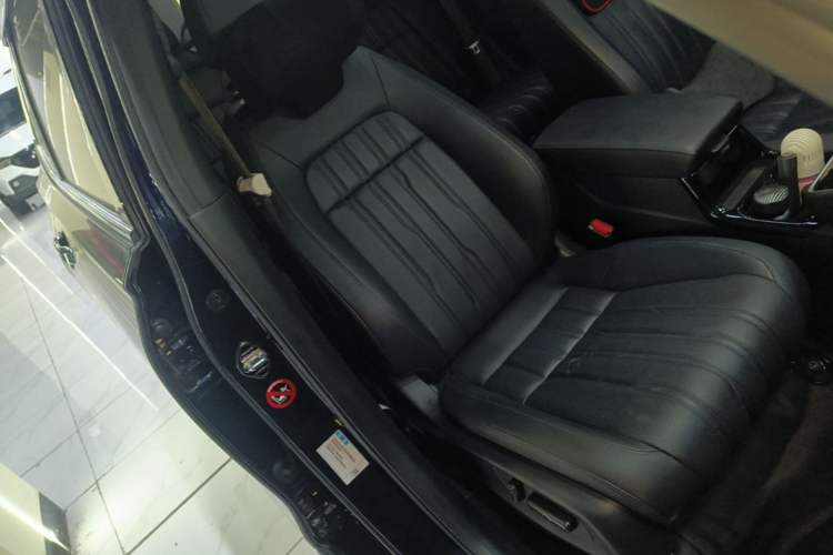 Used Honda Breeze New Energy 2024 ePHEV Premium Edition Right Front Seat