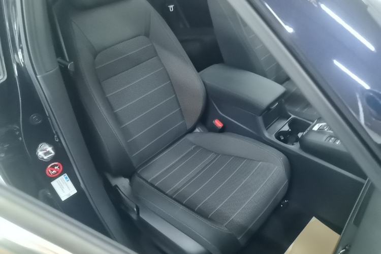 Used Honda Breeze New Energy 2025 ePHEV Premium Edition Right Front Seat