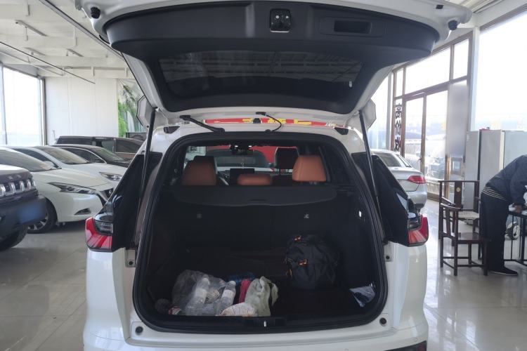 Used Honda Breeze New Energy 2025 ePHEV Premium Edition Trunk