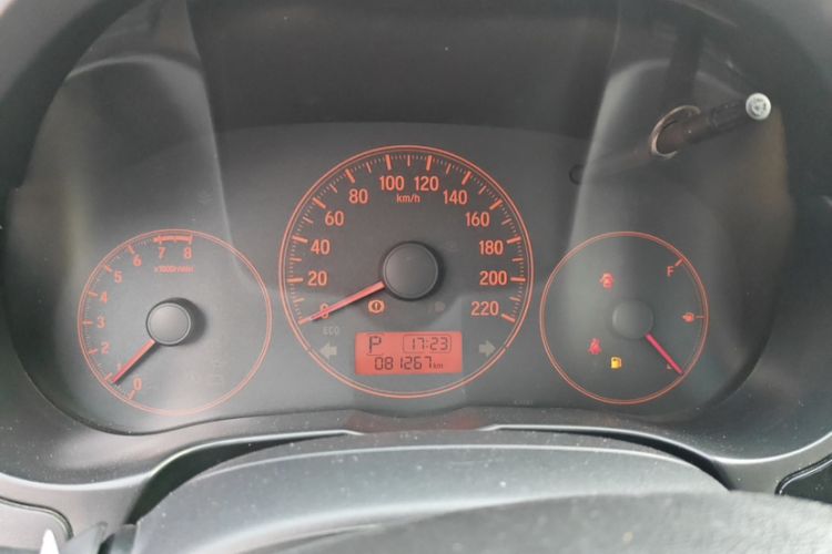 Used Honda City 2017 1.5L CVT Comfort Version Odometer Close Up