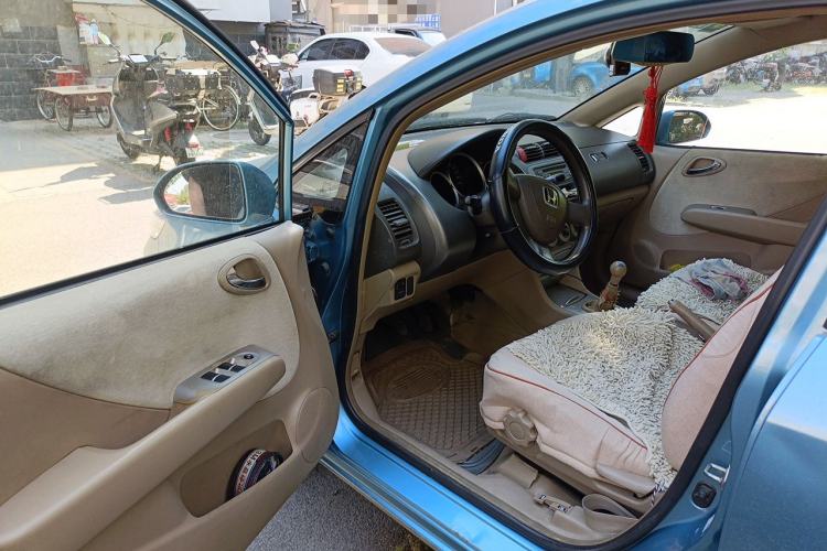 Used Honda City 2006 1.5L manual standard version Driver Seat