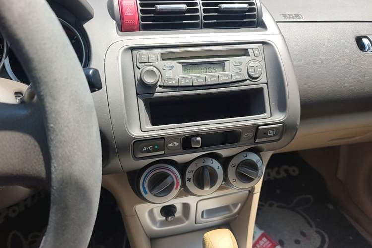 Used Honda City 2006 1.5L automatic standard version Audio And AC Panel
