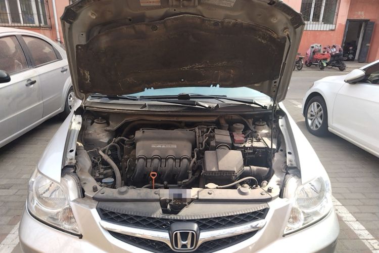 Used Honda City 2006 1.5L manual standard version Engine Bay