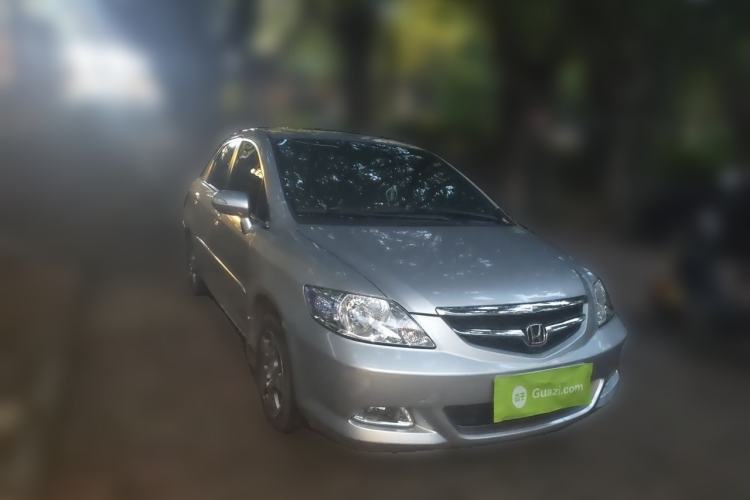 Used Honda City 2006 1.5L automatic luxury version Front Right 45 Deg