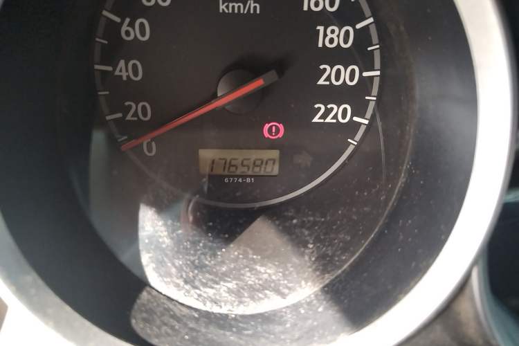 Used Honda City 2006 1.5L manual standard version Odometer Close Up