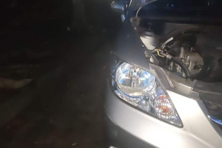 Used Honda City 2006 1.5L automatic luxury version Right Front Headlight