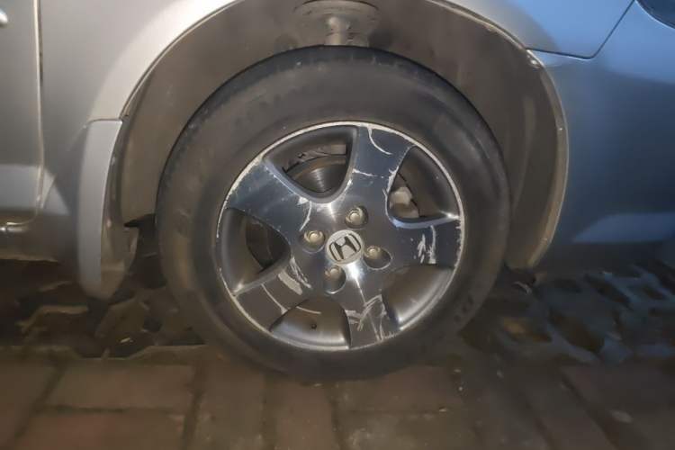 Used Honda City 2006 1.5L automatic luxury version Right Front Wheel Hub