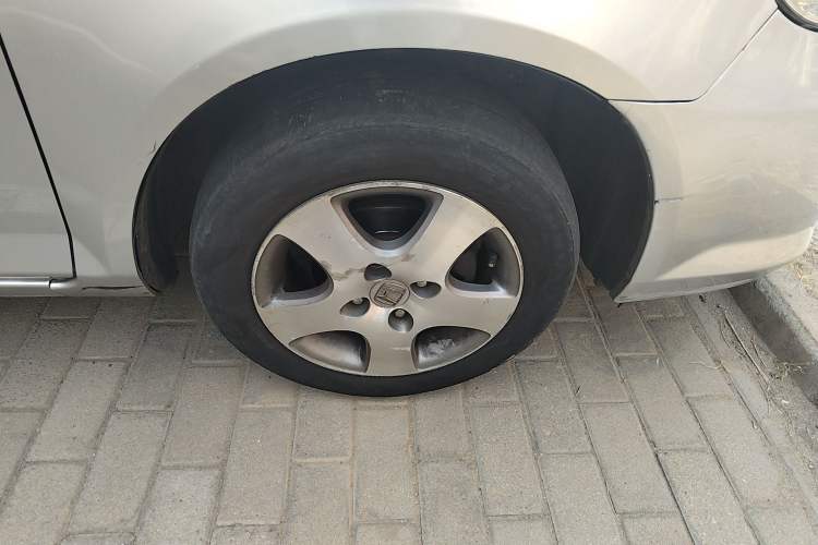 Used Honda City 2006 1.5L manual standard version Right Front Wheel Hub