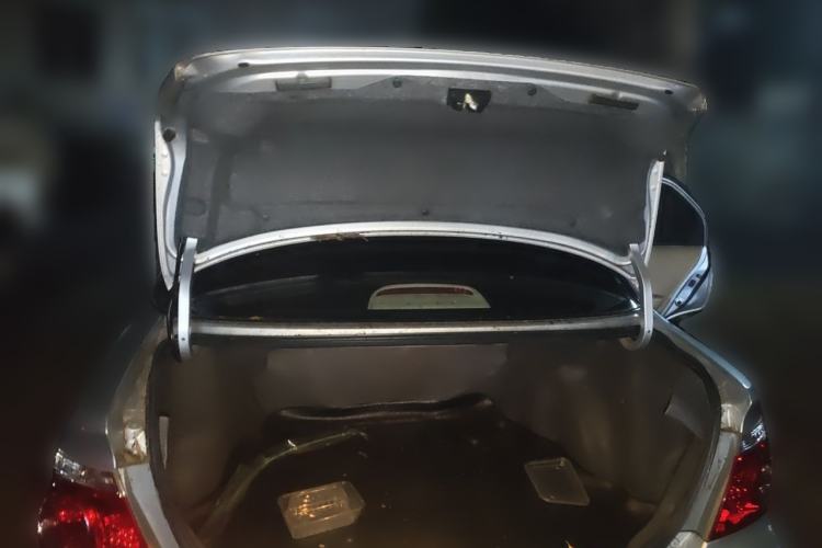 Used Honda City 2006 1.5L automatic luxury version Trunk