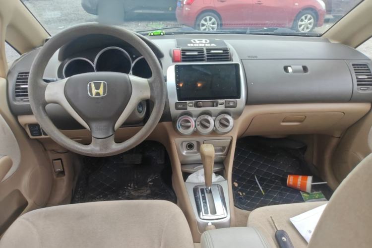Used Honda City 2007 1.5L automatic comfort version Center Console