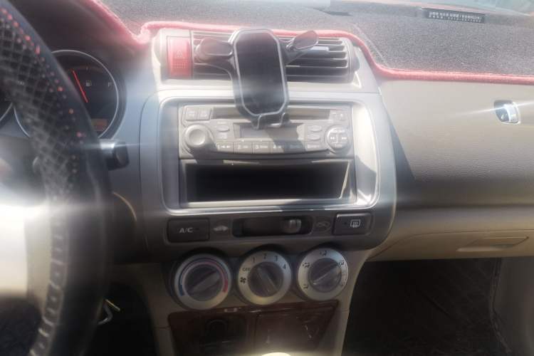 Used Honda City 2007 1.5L automatic comfort version Audio And AC Panel
