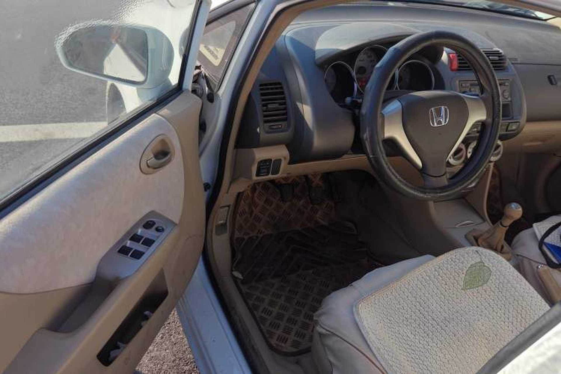 Used Honda City 2007 1.3L manual standard version Driver Seat