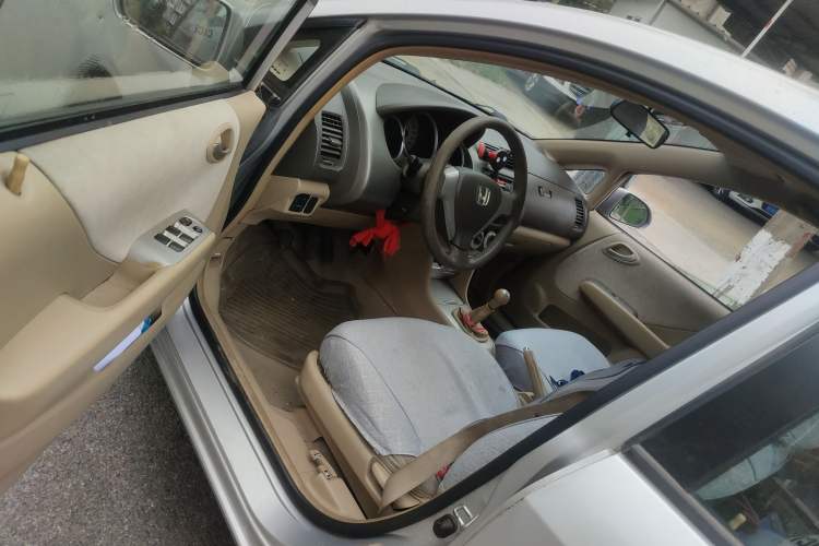 Used Honda City 2007 1.3L manual standard version Driver Seat