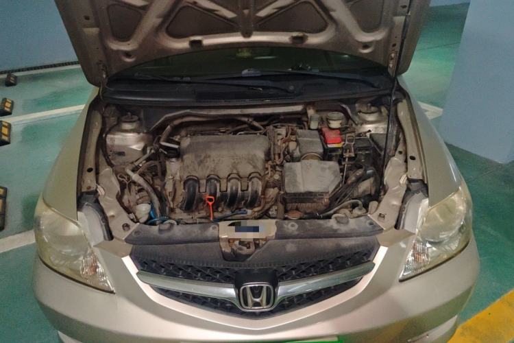Used Honda City 2007 1.3L manual standard version Engine Bay