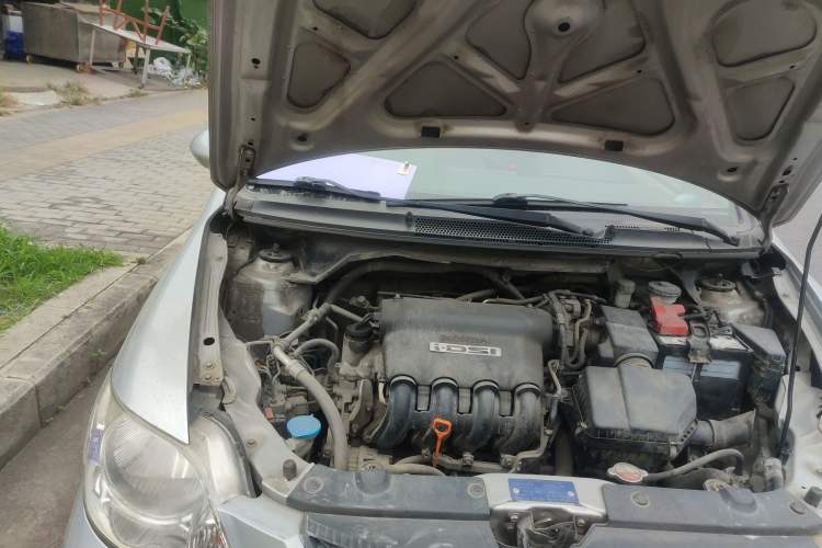 Used Honda City 2007 1.3L manual standard version Engine Bay Right