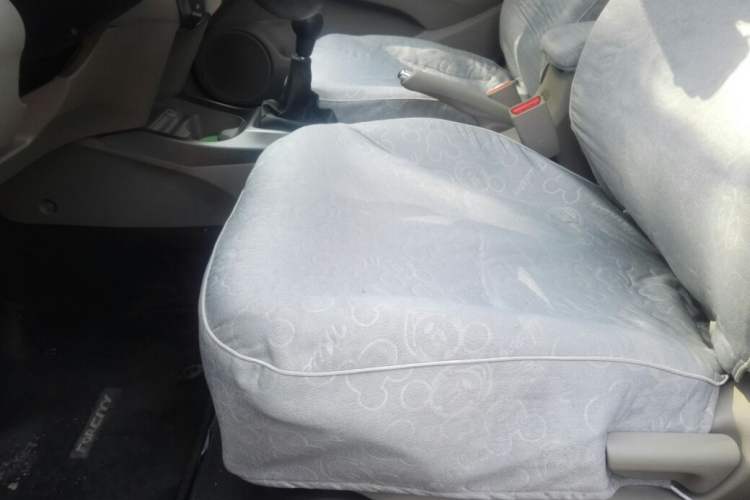 Used Honda City 2014 Style 1.5L Manual Elite Edition Gear Lever