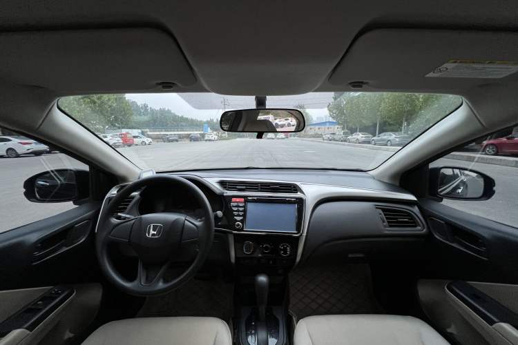 Used Honda City 2015 1.5L CVT Comfort Version Interior 3