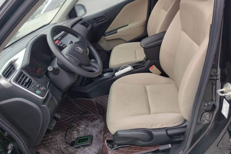 Used Honda City 2015 1.5L CVT Comfort Version Left Front Seat