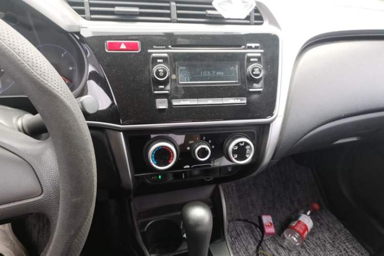 Used Honda City 2015 1.5L CVT Luxury Edition Audio And AC Panel