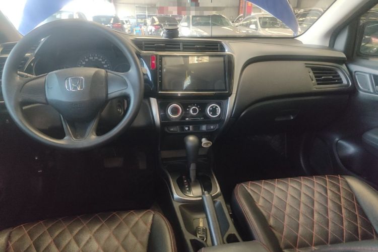 Used Honda City 2015 1.5L CVT Luxury Edition Center Console