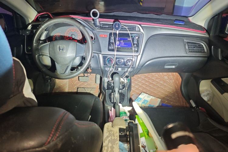 Used Honda City 2015 1.5L CVT Comfort Version Center Console