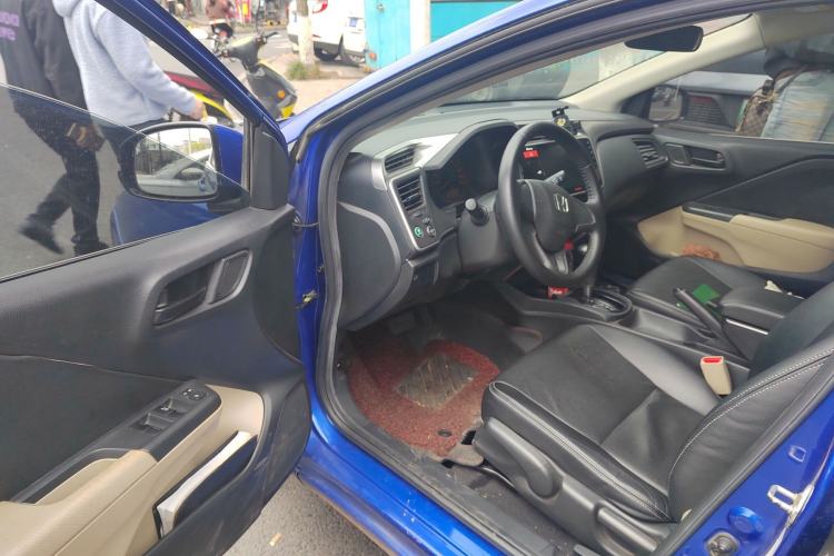 Used Honda City 2015 1.5L CVT Comfort Version Driver Seat
