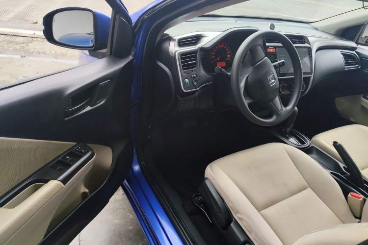 Used Honda City 2015 1.5L CVT Comfort Version Driver Seat