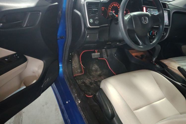 Used Honda City 2015 1.5L CVT Comfort Version Driver Seat