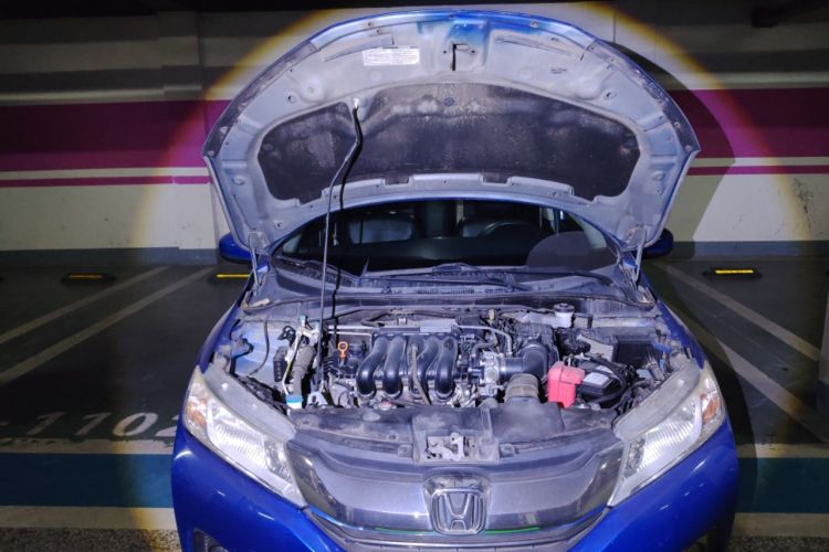 Used Honda City 2015 1.5L CVT Luxury Edition Engine Bay
