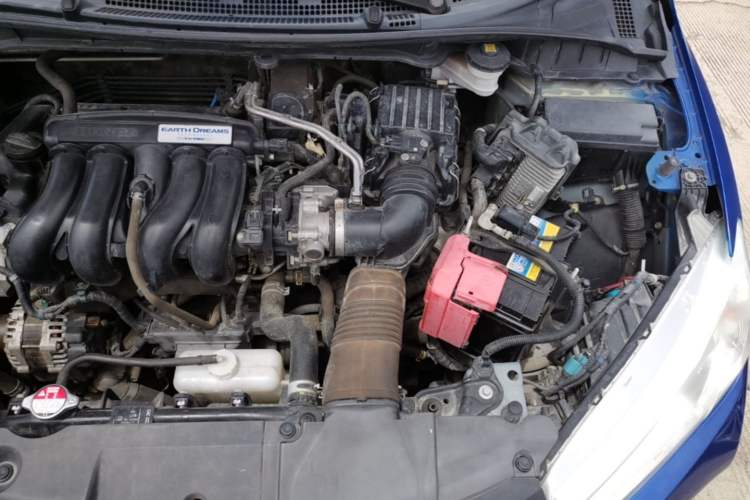 Used Honda City 2015 1.5L CVT Luxury Edition Engine Bay Left