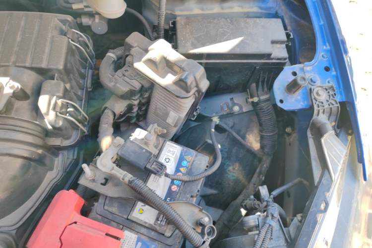 Used Honda City 2015 1.5L manual Comfort version Engine Bay Left