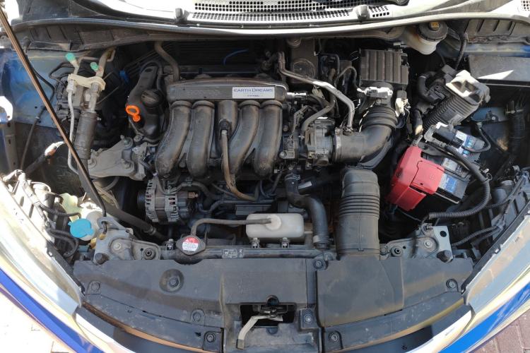 Used Honda City 2015 1.5L manual Comfort version Engine Bay
