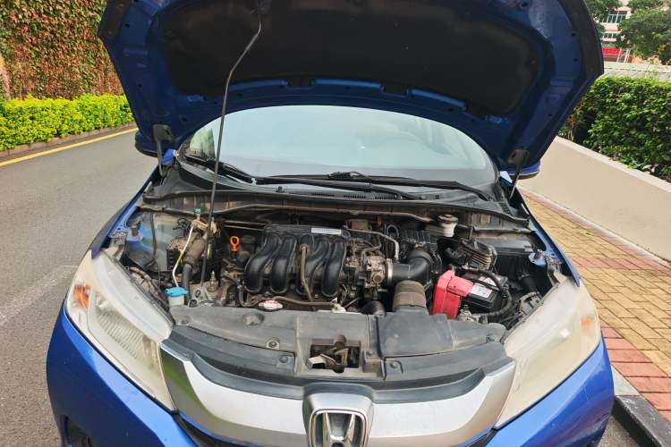 Used Honda City 2015 1.5L CVT Luxury Edition Engine Bay