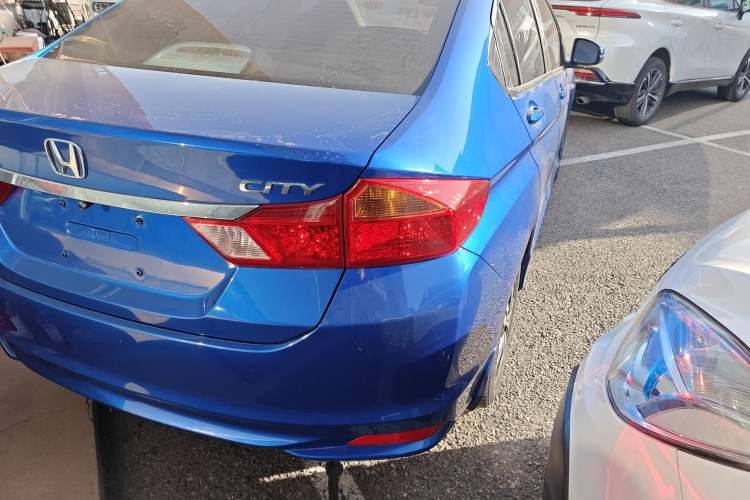 Used Honda City 2015 1.5L CVT Comfort Version Exterior 6