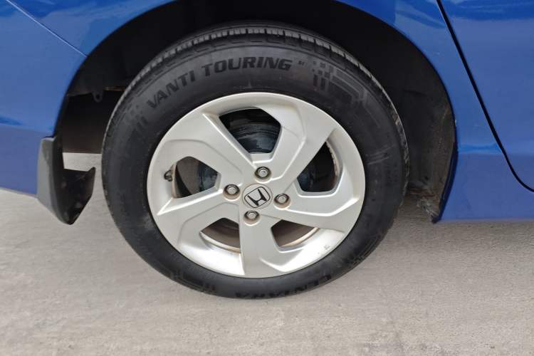 Used Honda City 2015 1.5L CVT Luxury Edition Exterior 8