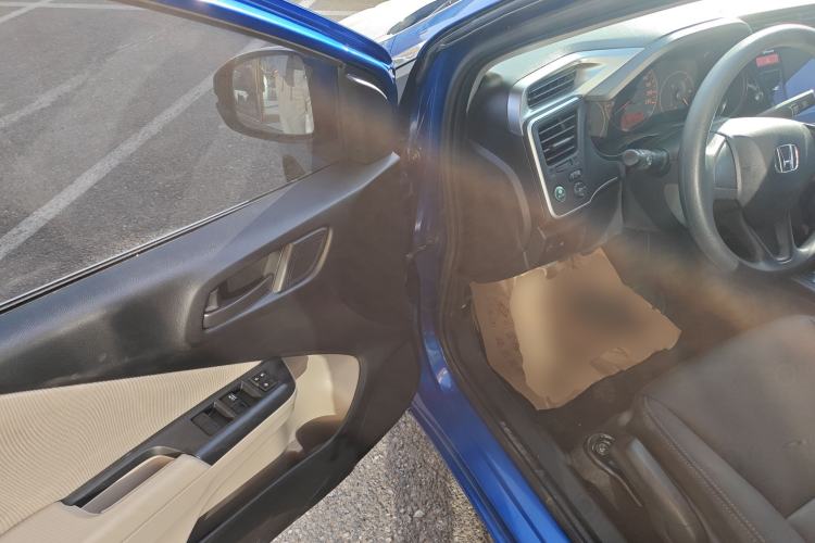 Used Honda City 2015 1.5L CVT Comfort Version Interior 3