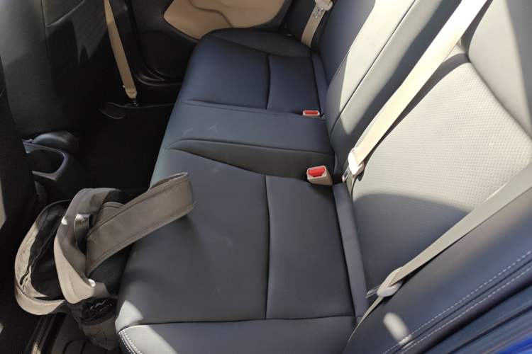 Used Honda City 2015 1.5L CVT Comfort Version Interior 4