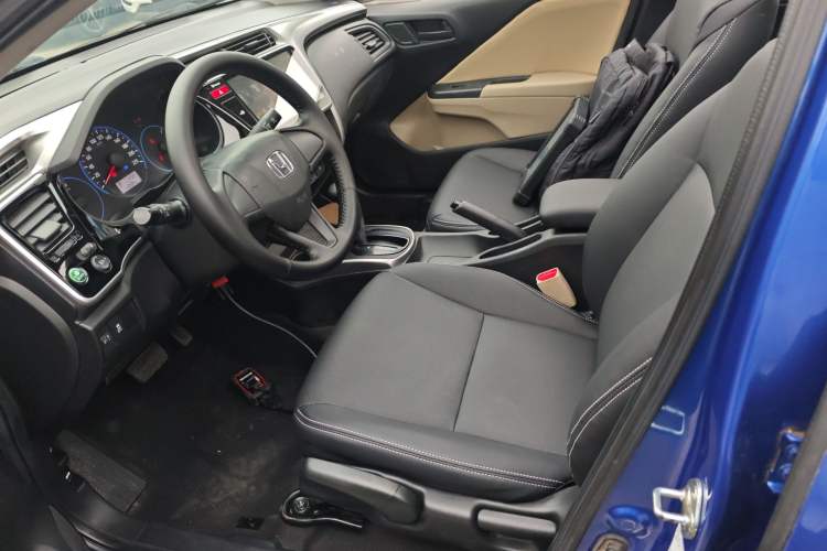 Used Honda City 2015 1.5L CVT Luxury Edition Left Front Seat