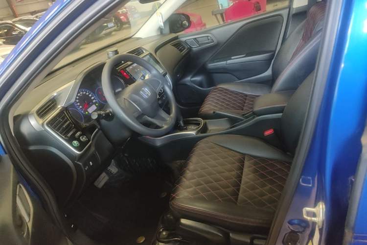 Used Honda City 2015 1.5L CVT Luxury Edition Left Front Seat