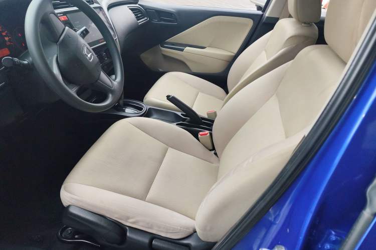 Used Honda City 2015 1.5L CVT Comfort Version Left Front Seat