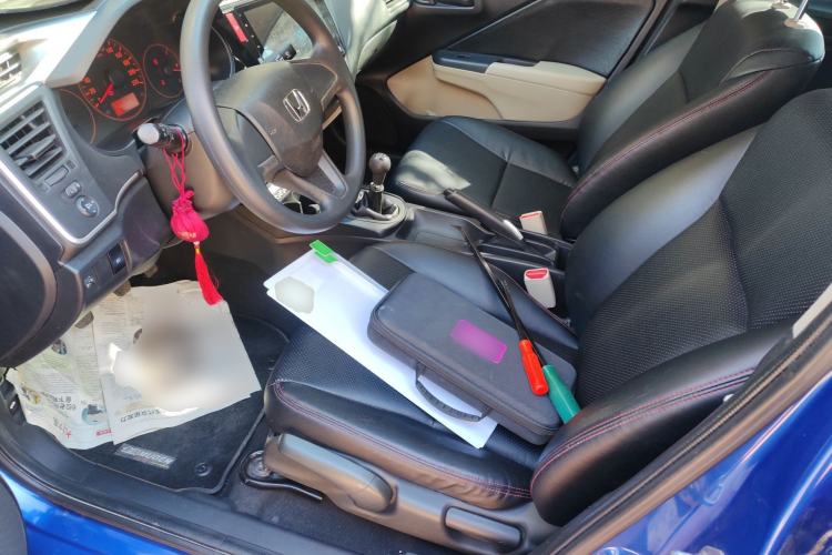 Used Honda City 2015 1.5L manual Comfort version Left Front Seat