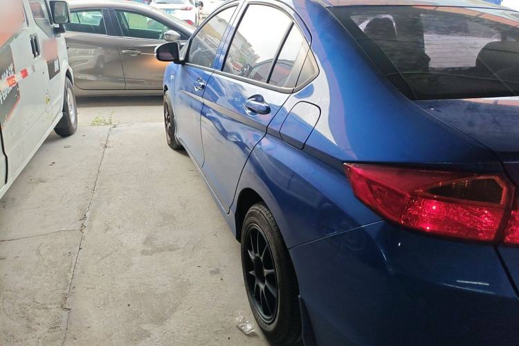 Used Honda City 2015 1.5L CVT Comfort Version Left Side