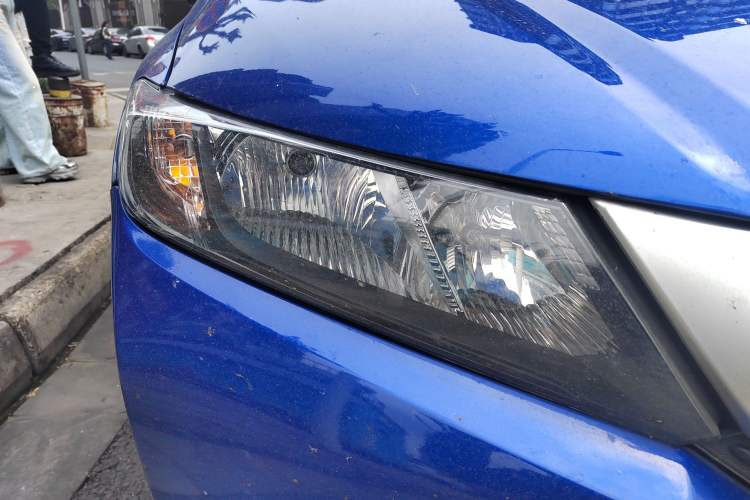 Used Honda City 2015 1.5L CVT Comfort Version Right Front Headlight