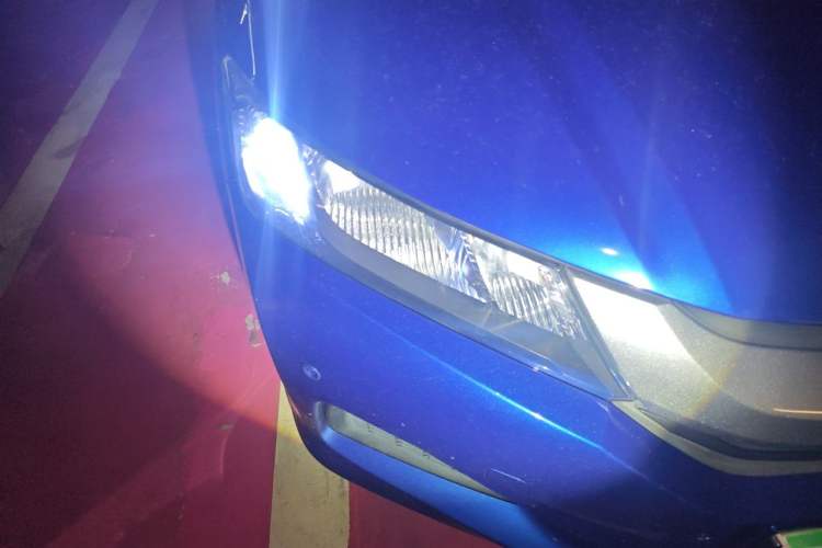 Used Honda City 2015 1.5L CVT Comfort Version Right Front Headlight