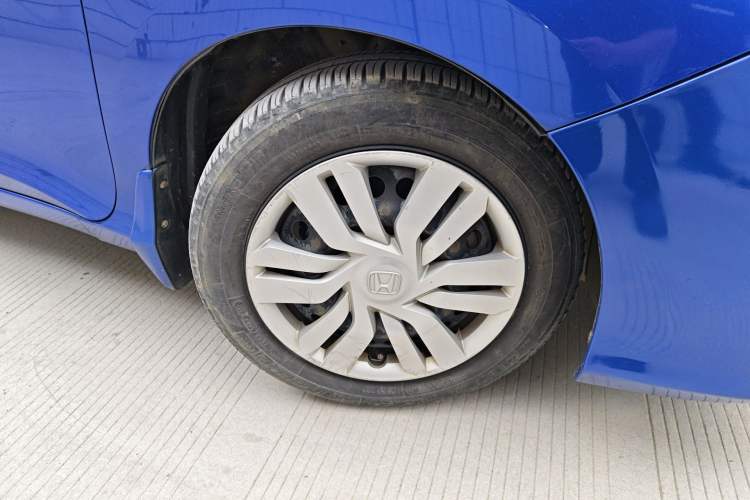 Used Honda City 2015 1.5L CVT Comfort Version Right Front Wheel Hub