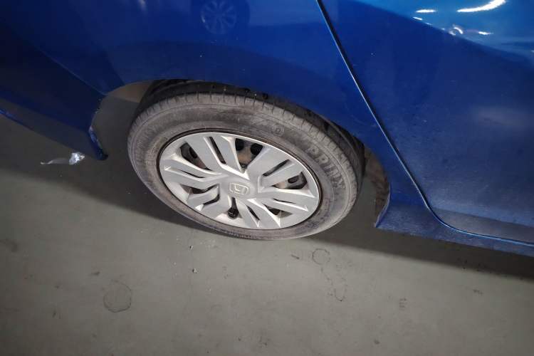 Used Honda City 2015 1.5L CVT Comfort Version Right Rear Wheel Hub