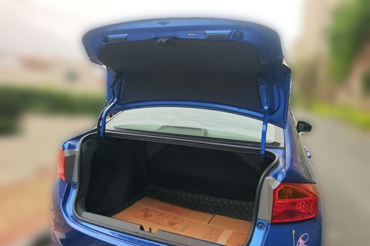 Used Honda City 2015 1.5L CVT Luxury Edition Trunk