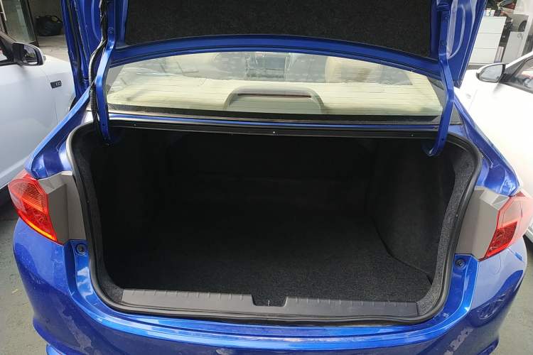 Used Honda City 2015 1.5L CVT Comfort Version Trunk