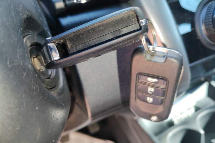 Used Honda City 2015 1.5L manual Comfort version Vehicle Key