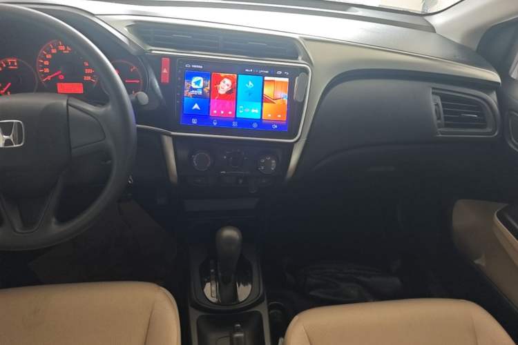 Used Honda City 2015 1.5L CVT Comfort Version Audio And AC Panel